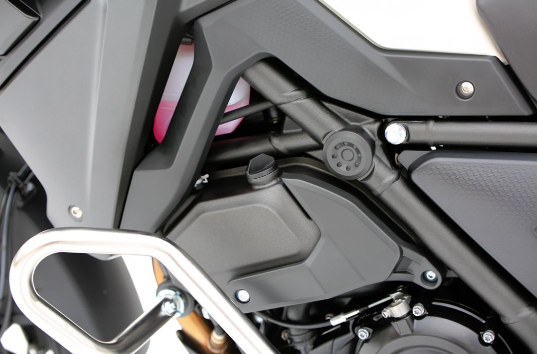 无极650gs拉力车,呆子隆鑫无极650拉力评测