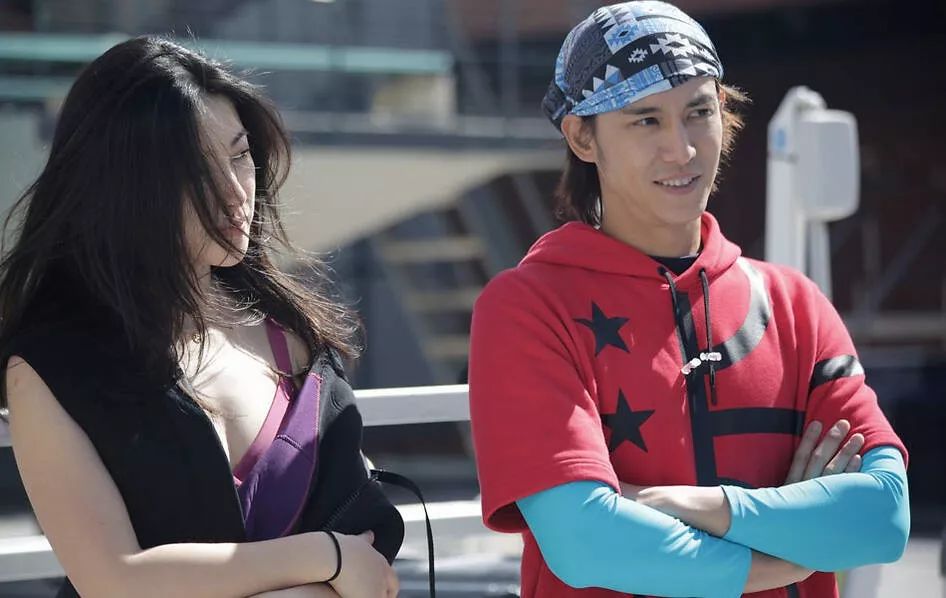 连续8年蝉联全球最美100人，35岁性感*物尤**凭美胸翻红，网友：我就是馋她身子