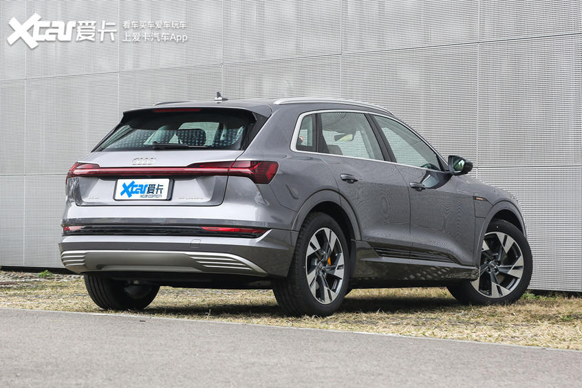 跑车是如何被设计和制造出来的,跑车是怎么发展的