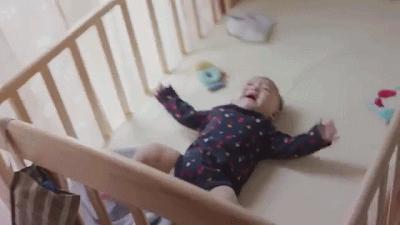 日睡1小时喂奶24次，日本“虐儿”的背后居然藏着这些“故事”…