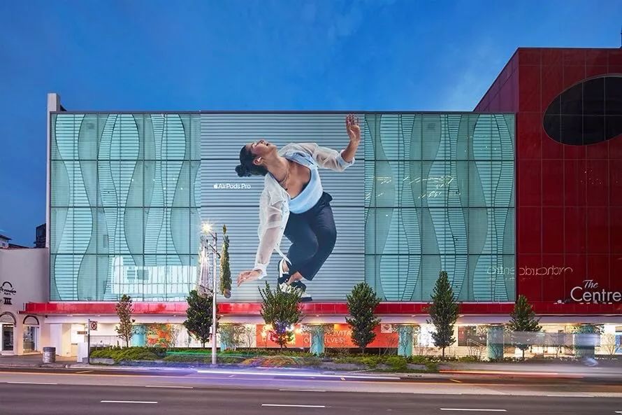 国外惊现史前猛兽,国外熊出没广告