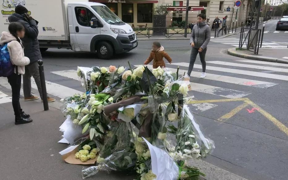 9 岁女童被奔驰车撞死 (一岁女童被司机撞倒导致不治死亡)