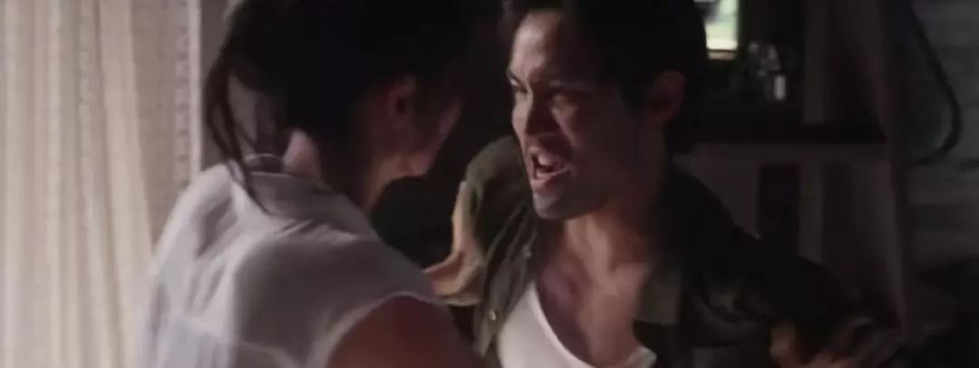 女主为艺术全裸出镜,性感至极