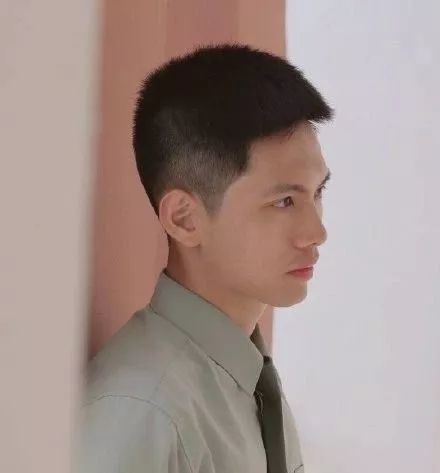 行走的荷尔蒙霸气圆寸头,寸头帅气小哥哥