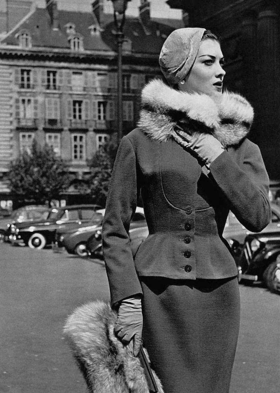 这位香奈儿的死对头，与迪奥先生齐名，打造出最原汁原味的法式优雅