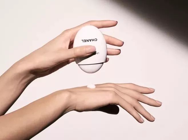 潮流范|每天勤洗手，我该拿什么拯救洗到干裂的小手手…...