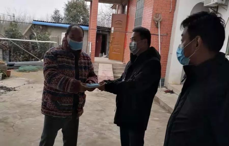 “在家不安心，来村里就踏实了。”丨直通湖北