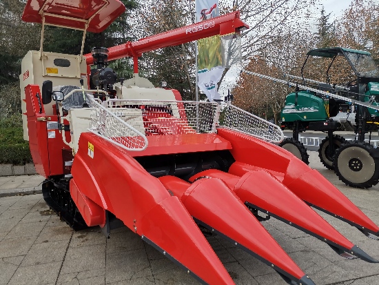 雷沃谷神rg50一天能收多少亩麦子,雷沃谷神rg50怎么收割