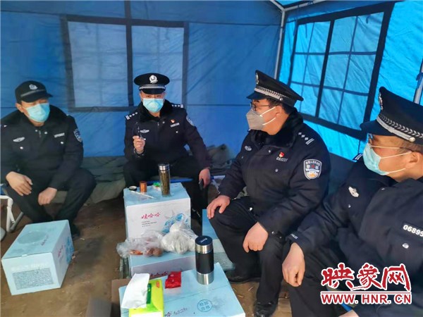 抗击疫情公安坚守,周口市抗疫警察