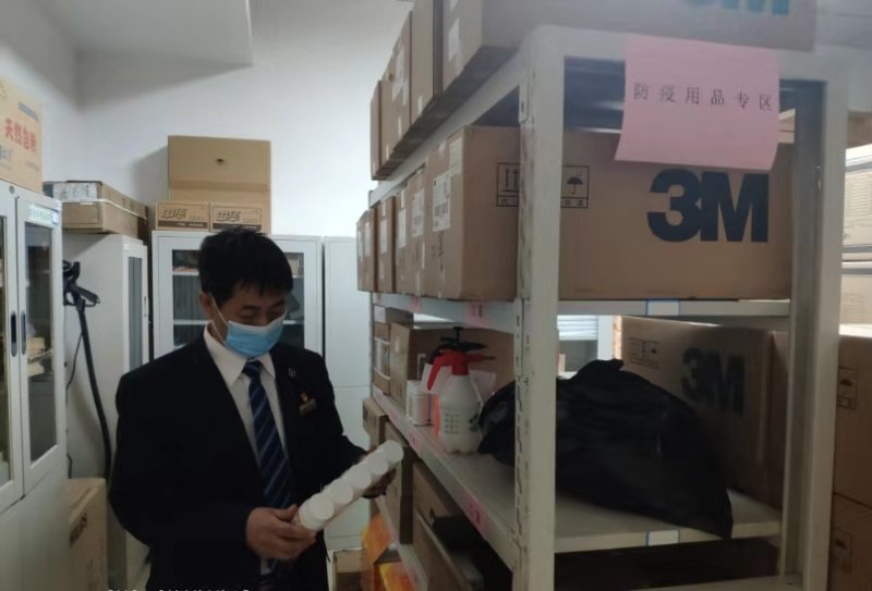 坚守疫线他当好群众身边的贴心人,西安抗疫前线的保安