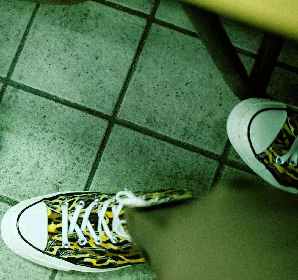 潮流范丨隔空约会时讨论一下你们穿哪双鞋碰面？我是肖战同款