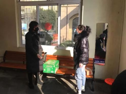 疫情防控小区物业暖心,疫情下给我们小区物业点赞