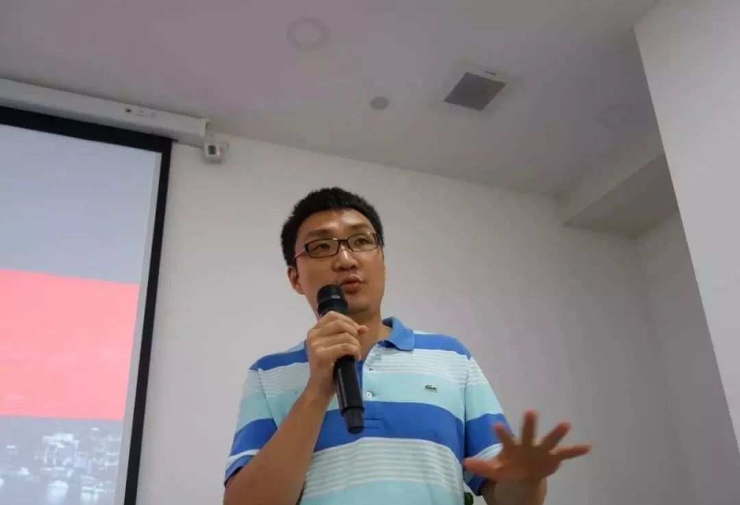 朱一旦的枯燥生活风格,朱一旦的枯燥生活好看吗