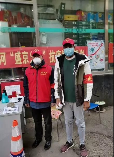 浠栦滑鏄畧鎶よ竟鐤嗗畨瀹佺殑蹇犺瘹鍗＋,浠栦滑鏄畧鎶ゅ钩瀹夌殑瀹夊叏鍗＋