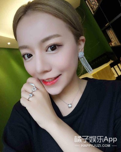 网红情侣分手互曝,网红情侣分手互撕对方