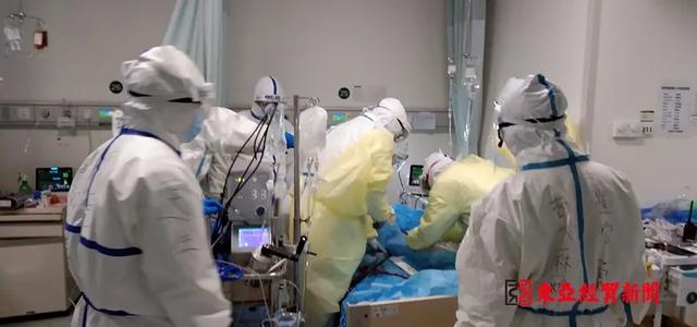 不寻常的驰战沙场“ICU老将”——记吉林大学第一医院ICU二组主任张东