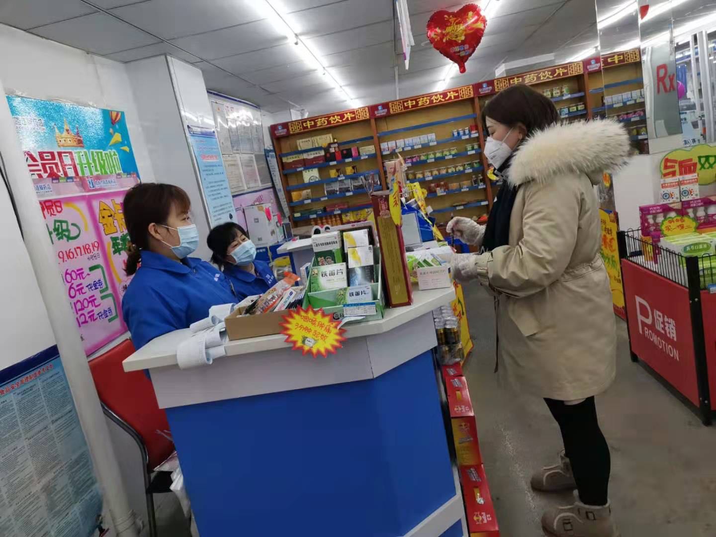 抹去红妆上“疫线”柔肩撑起半边天