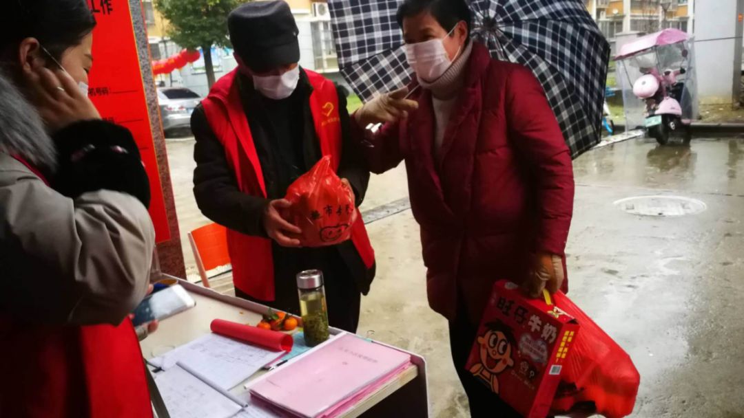 初心与汗水书写战疫担当,用心用情书写答卷