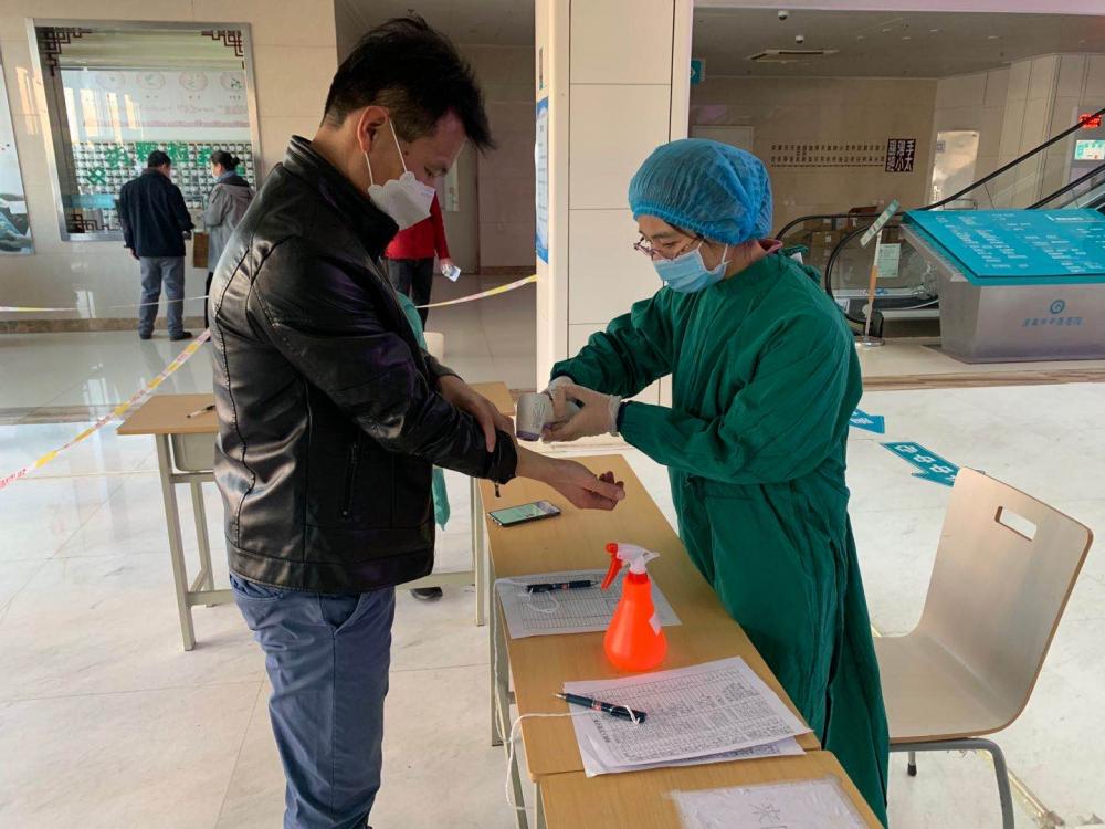 同心防疫共筑心理防线,同心战疫守护港城平安报道