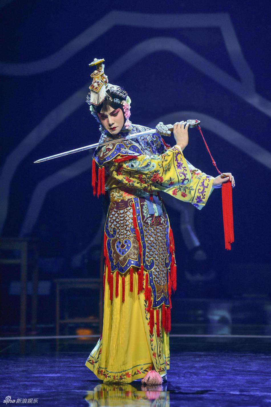 尹正鬓边不是海棠红怎样了,尹正看过鬓边不是海棠红的原著吗