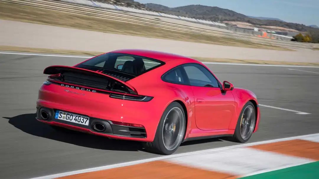 最甜蜜的两难选择|CARREVIEWS