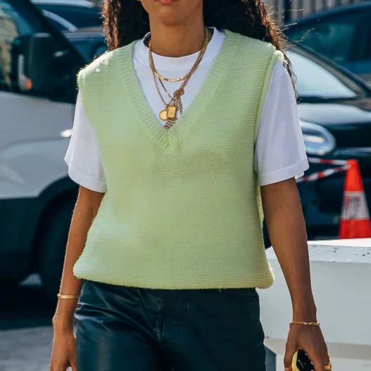 zara鑳屽績绌挎惌,zara鐗涗粩鑳屽績绌挎惌