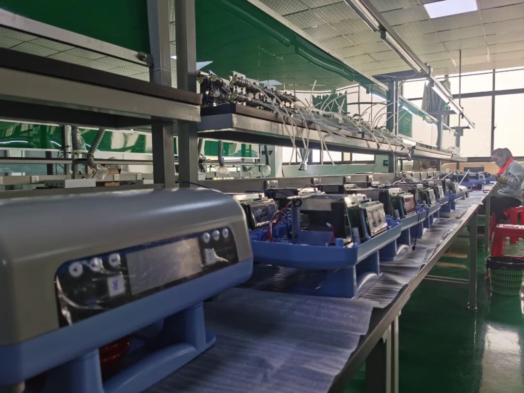 干劲十足，紧张有序！