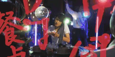 日本人为了吃饭设计的神器,为了方便自己吃饭做了一个机器