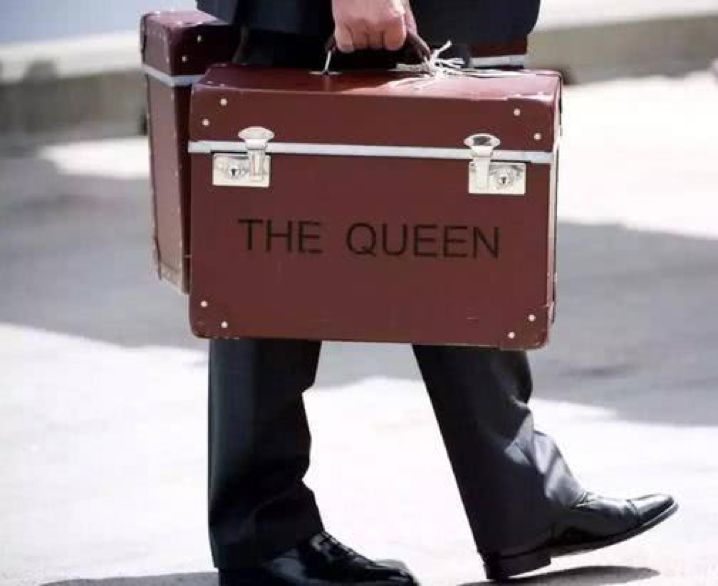 春日速递|别成天拖着笨重的行李箱到处跑了，各品牌的旅行包实用、好凹造型