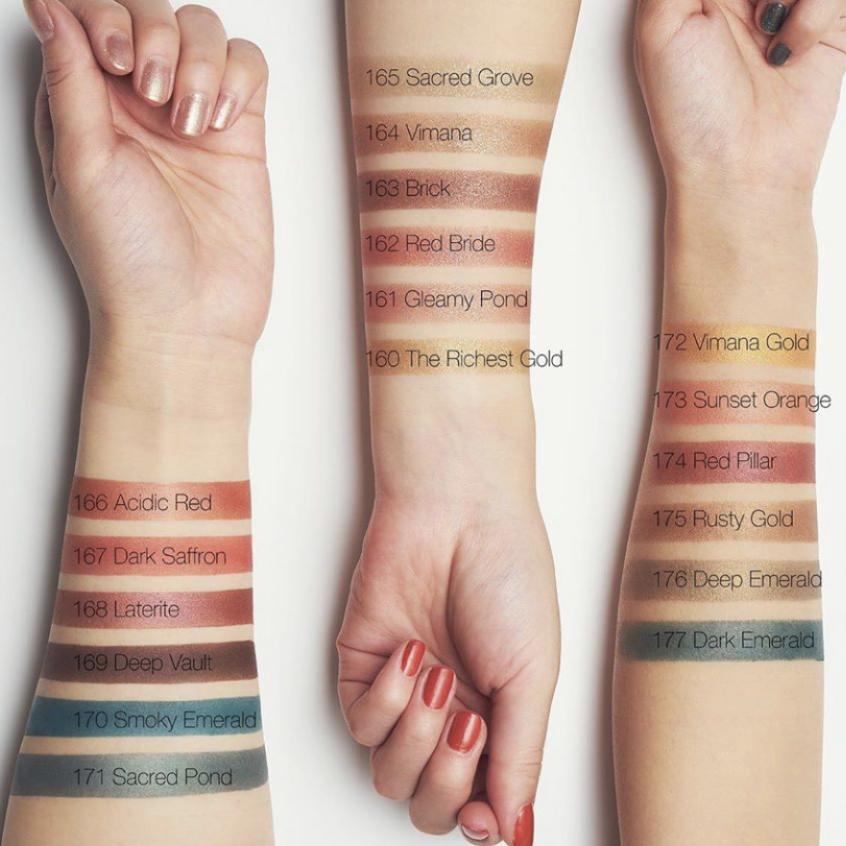 2018年王一博粉红色眼影,王一博雾蓝发同款