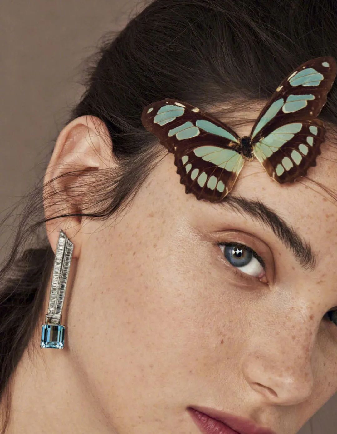 今年一定要给自己买一对红色耳环,耳环买什么材质的好