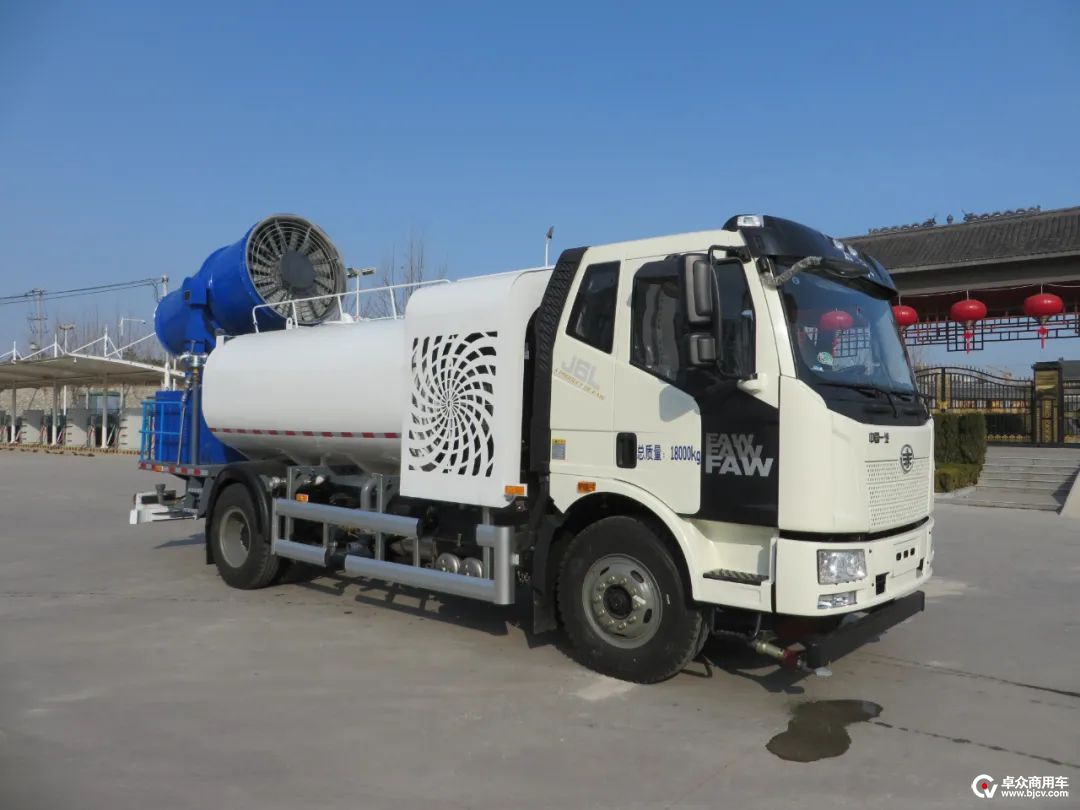 解放天然气环卫车,解放国六智享版洒水车