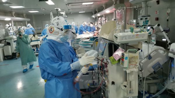 集体转战重症病房！她们是援鄂“国家队”里的江苏力量