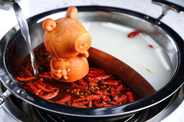 帝都惊现奇葩串串！神奇鸭肠会悬浮？！大牌口红用来吃...