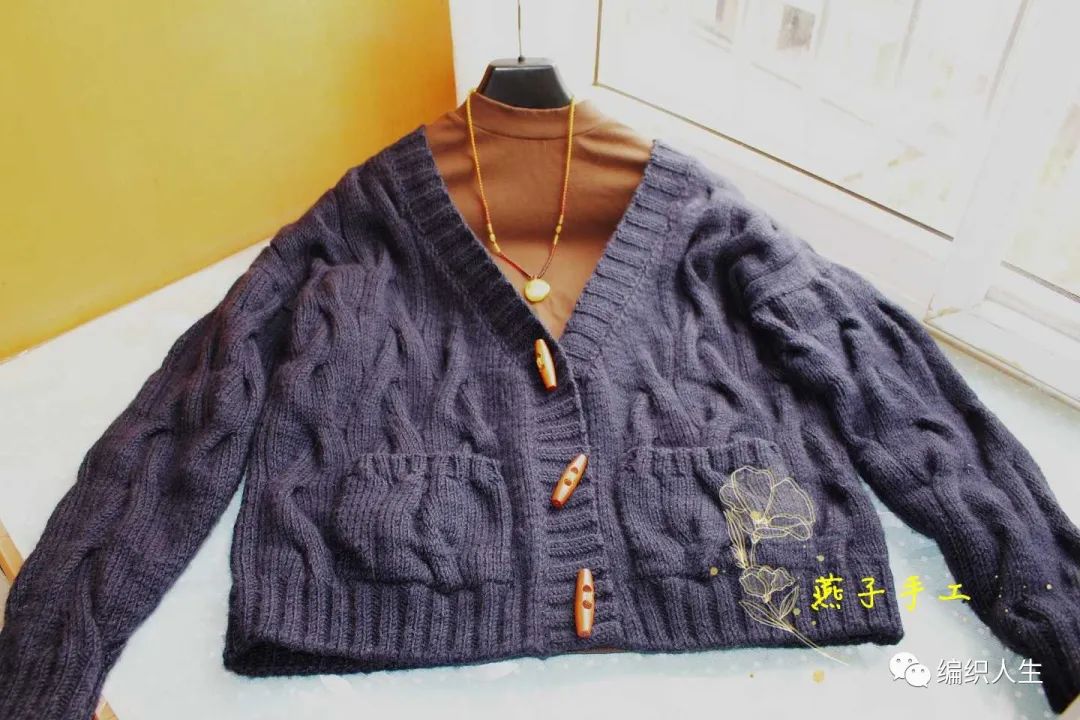 蓝浅色棒针毛衣编织图片大全,女士羊绒棒针织开衫图解