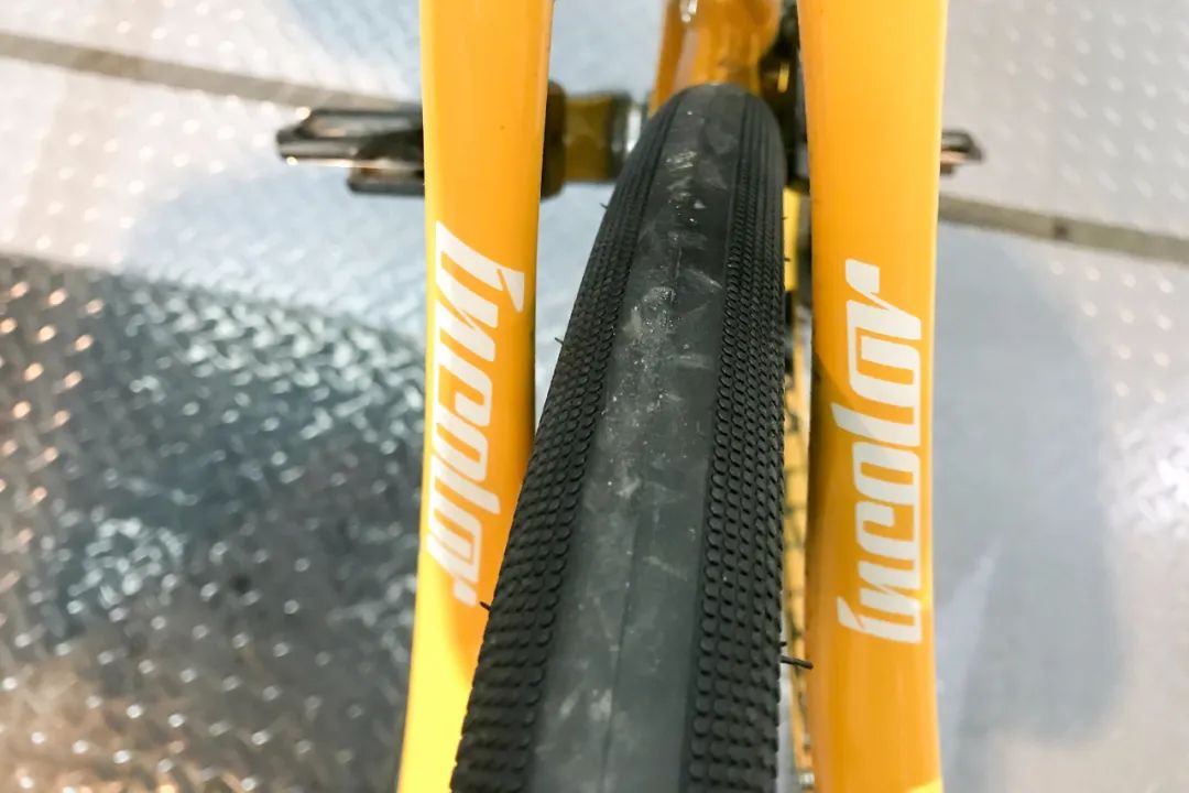 30mm+宽胎正当时：BontragerR332c真空胎体验