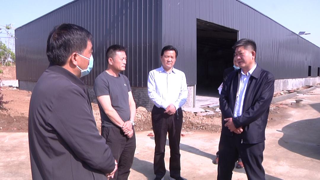 李元到大坪乡指导脱贫攻坚工作,李泽宙深入塔铺街道调研脱贫攻坚