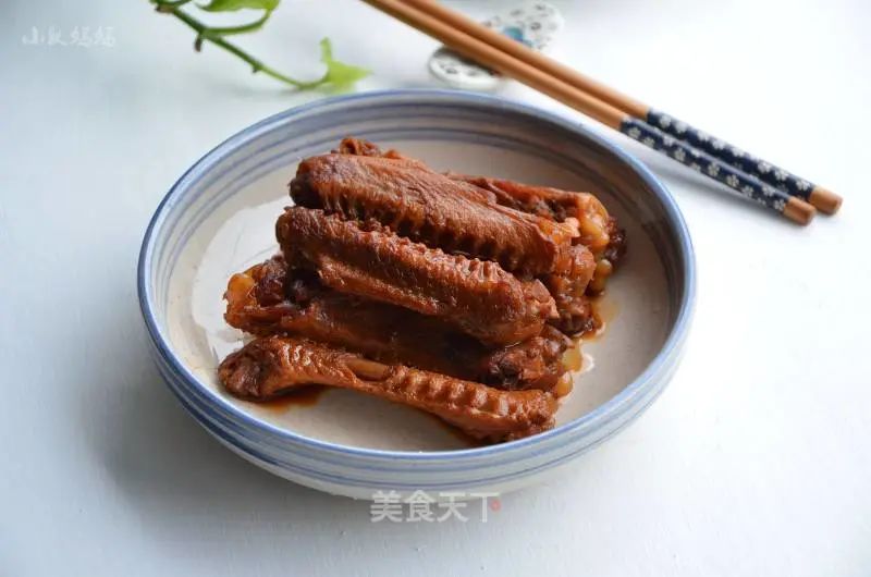 无任何添加的卤鸭货,刚卤出来的鸭货比较麻