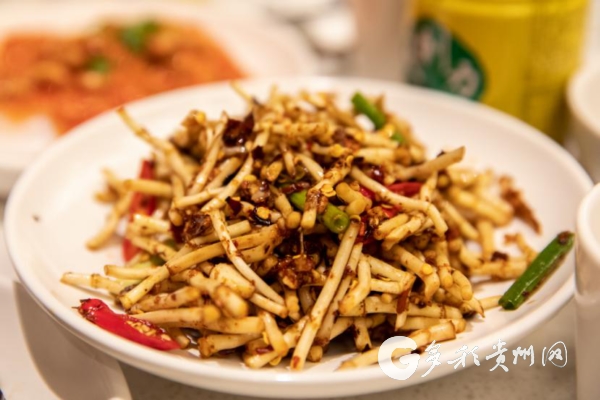 副省长带头购物、堂食促消费，这次调研有故事