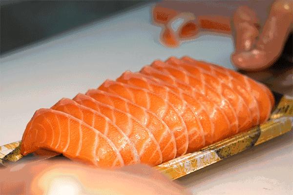 女人体内查出活虫只因一个菜,女子爱吃这道菜体内取出活虫