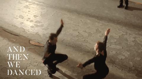 然后我们跳了舞完整版在线观看,然后我们跳了舞豆瓣