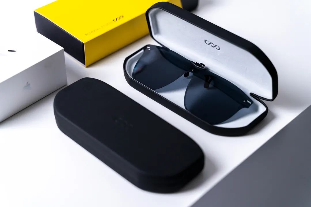 墨镜秒变眼镜,能让近视眼镜秒变墨镜神器