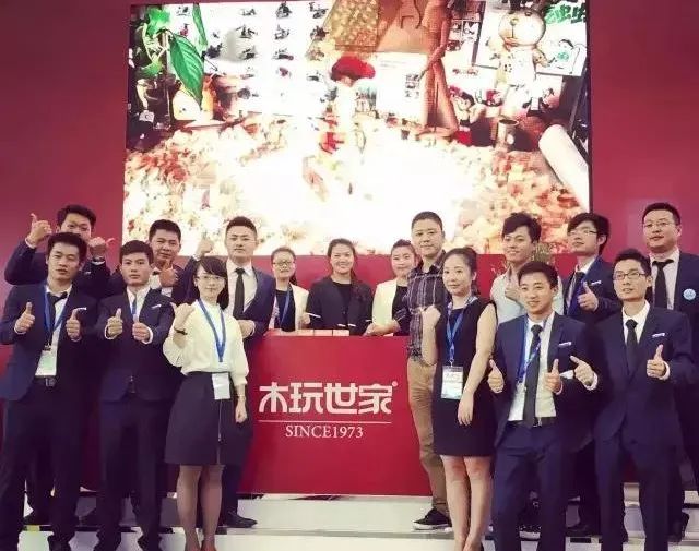 浜戝拰闈為仐,涓変唬鎵嬭壓浜虹殑鍧氭寔