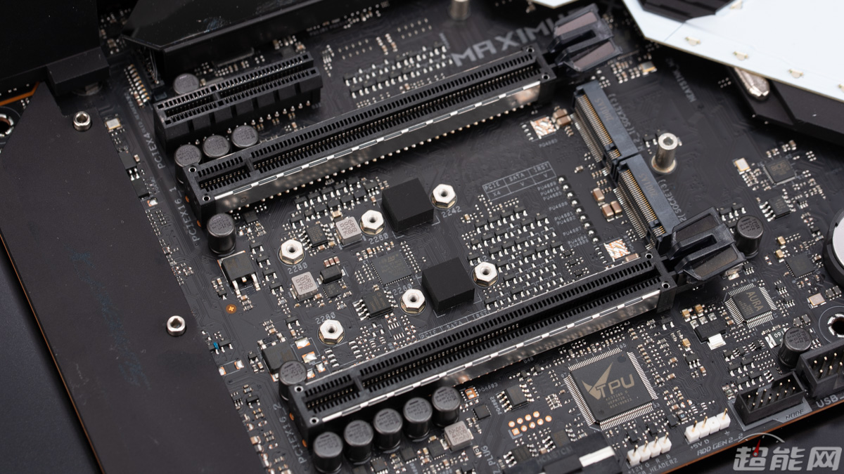 华硕rogmaximusxiextreme,华硕主板rogmaximusx3