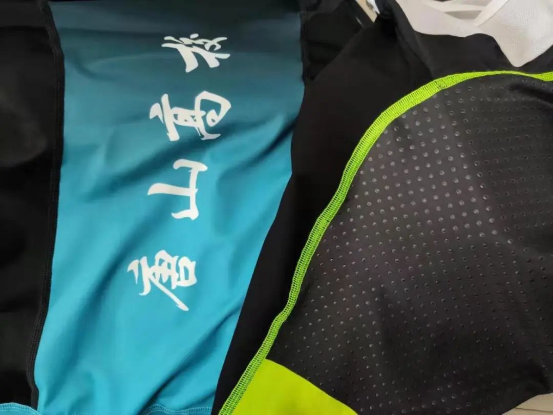 新手公路车休闲入门装备,装备公路车