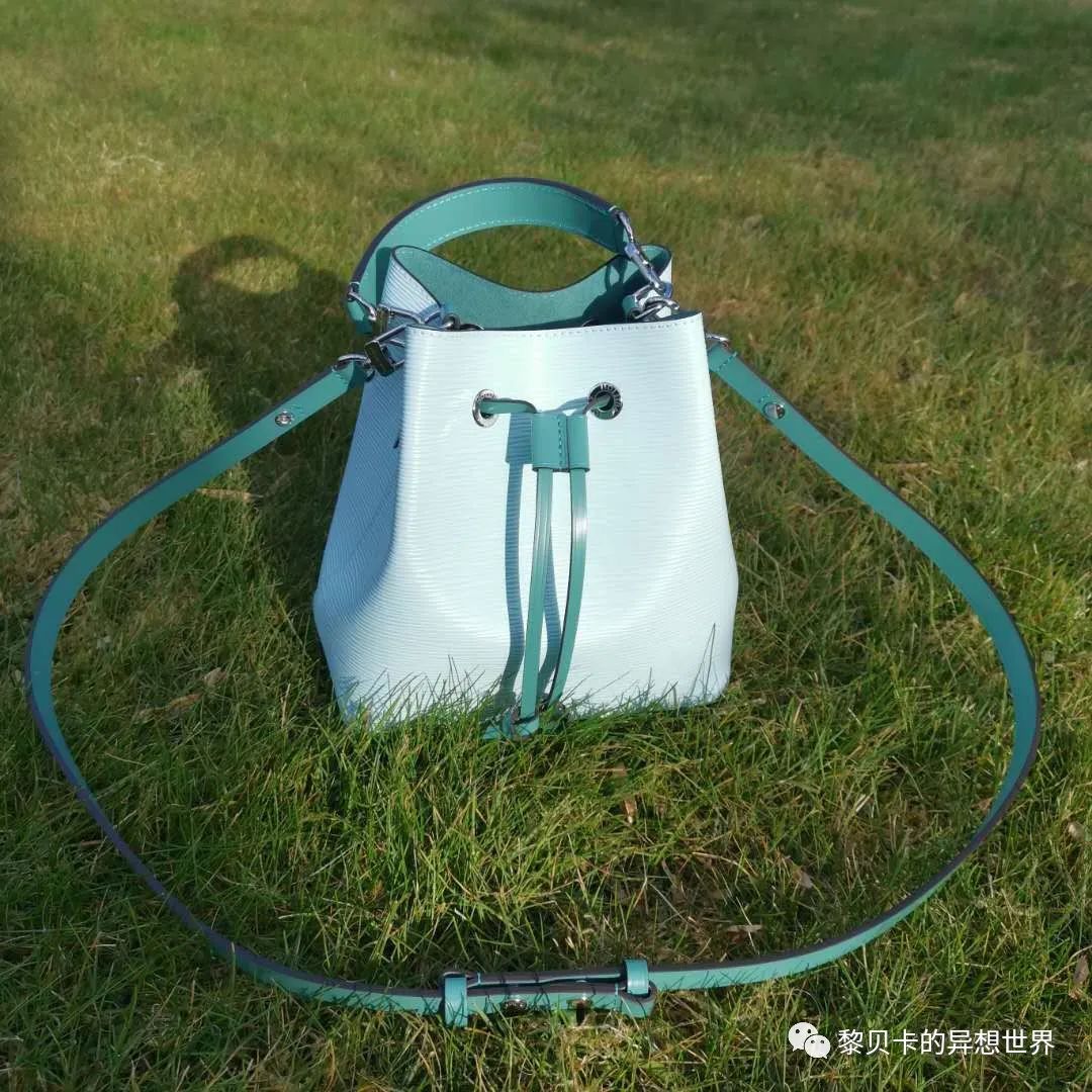 大牌贝壳包正品,性价比高的贝壳包