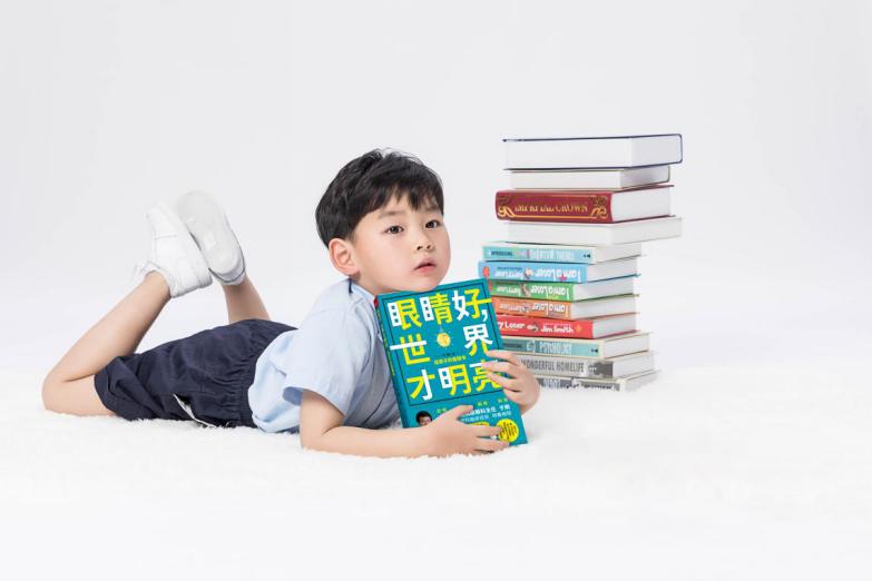 学会这几点让自己越来越优秀,学会这四招让孩子的视力变好