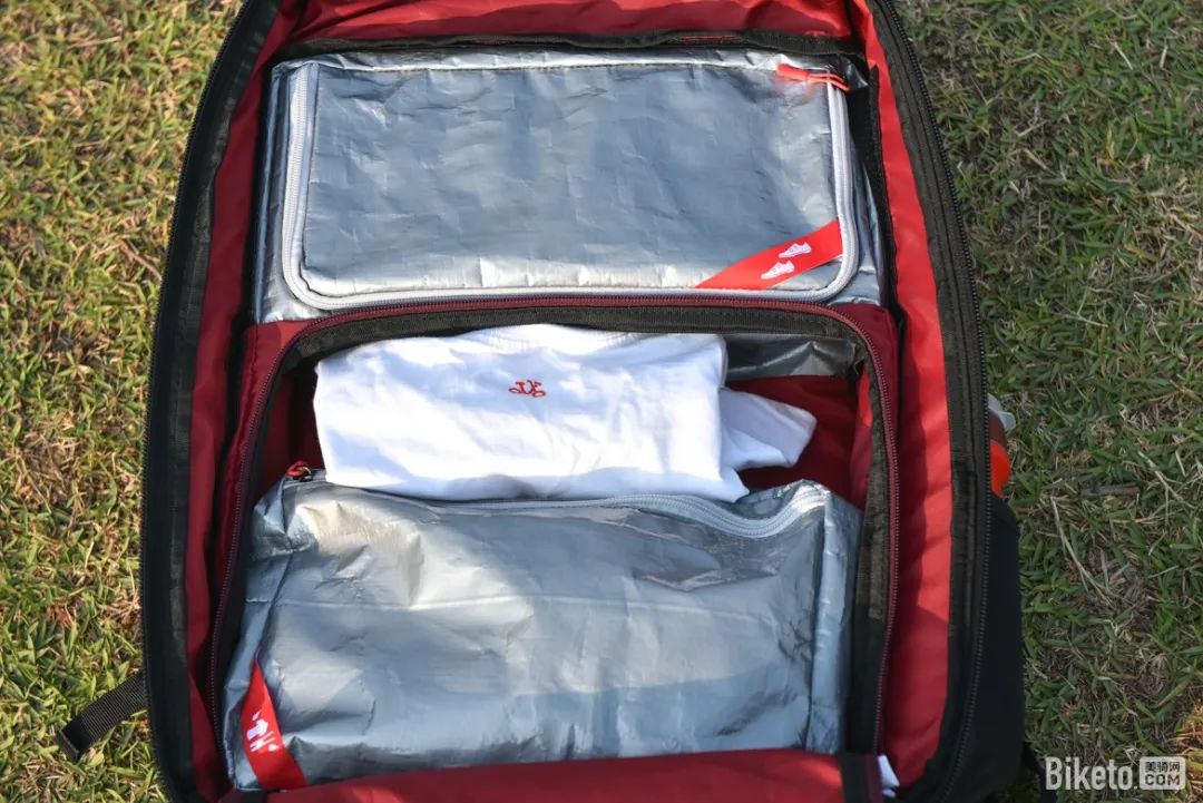 迪卡侬xc骑行背包,迪卡侬骑行背包推荐公路车