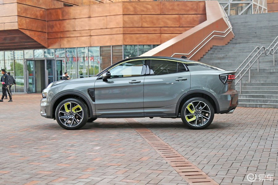 领克05plus2022款和2020款有什么区别,领克02hatchback和思域hatchback