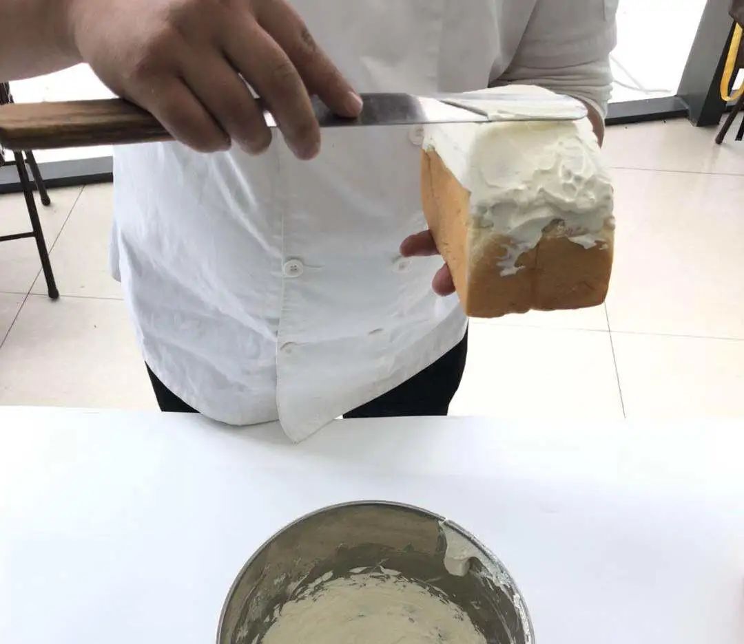 吐司面包成型的卷法,吐司整形各种手法视频